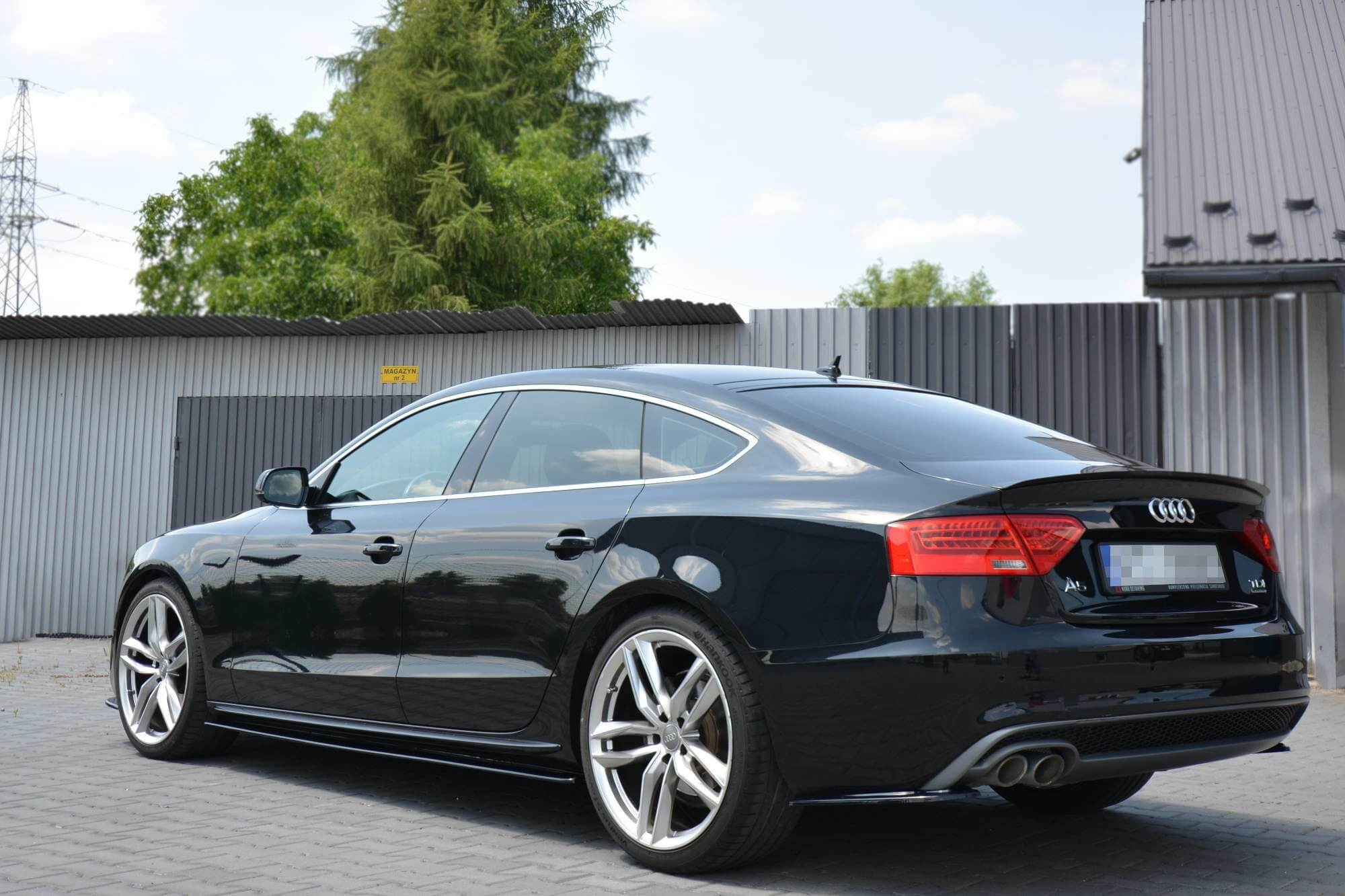 Странични додатоци  Maxton Design за заден S-Line браник на Audi A5 8T Sportback 2011-2016, црн мат