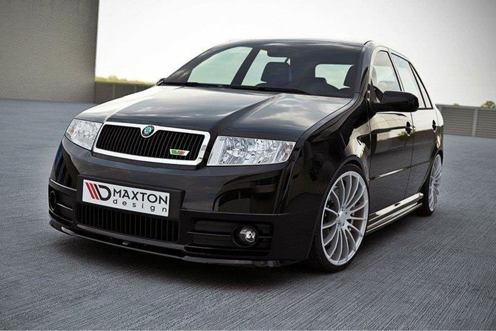 Спојлер Maxton Design за преден тунинг браник на Skoda Fabia I RS 2003-2007, боја карбон