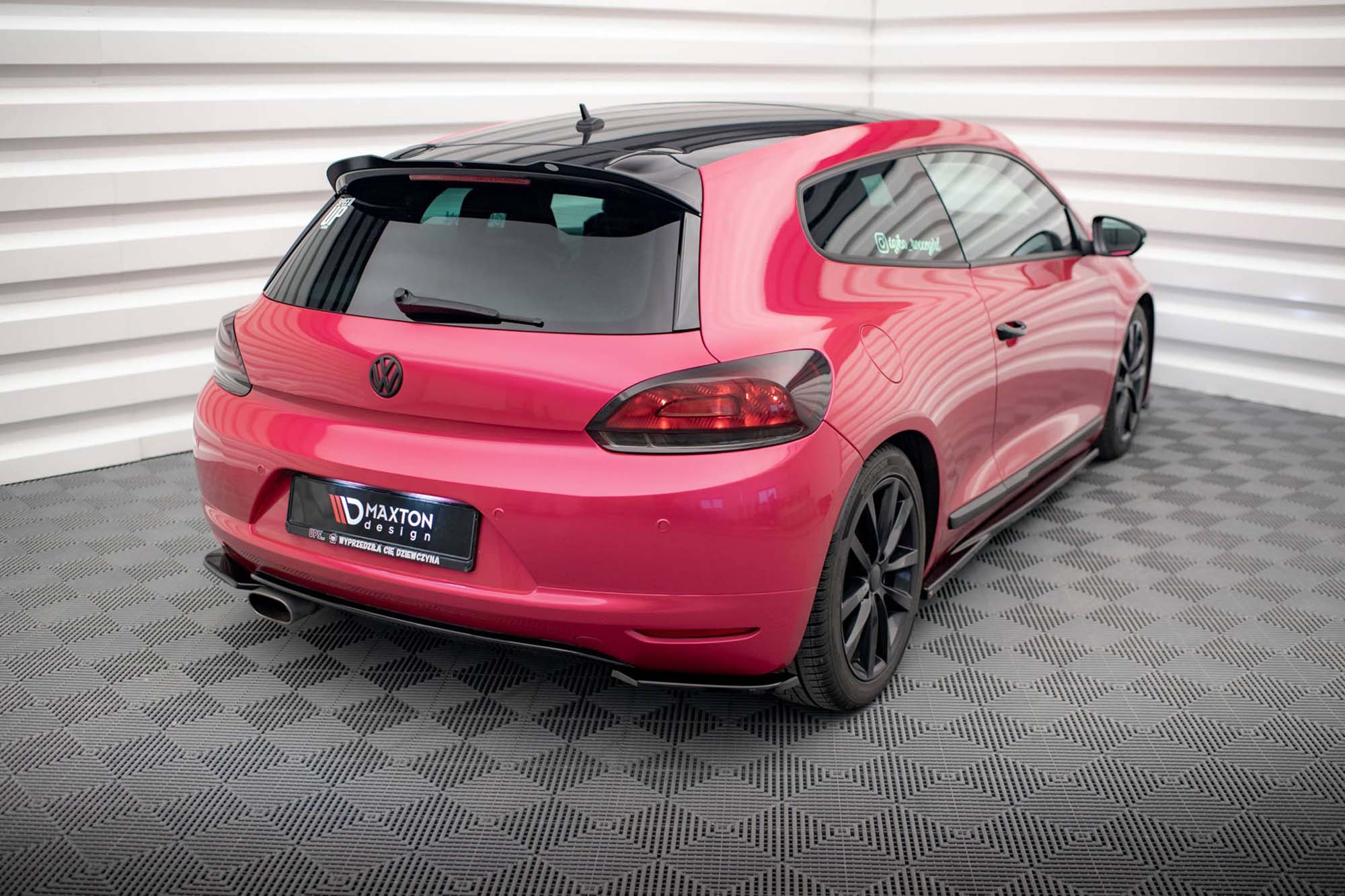 Странични додатоци  Maxton Design за заден браник на VW Scirocco MK3 2008-2014, црн лак