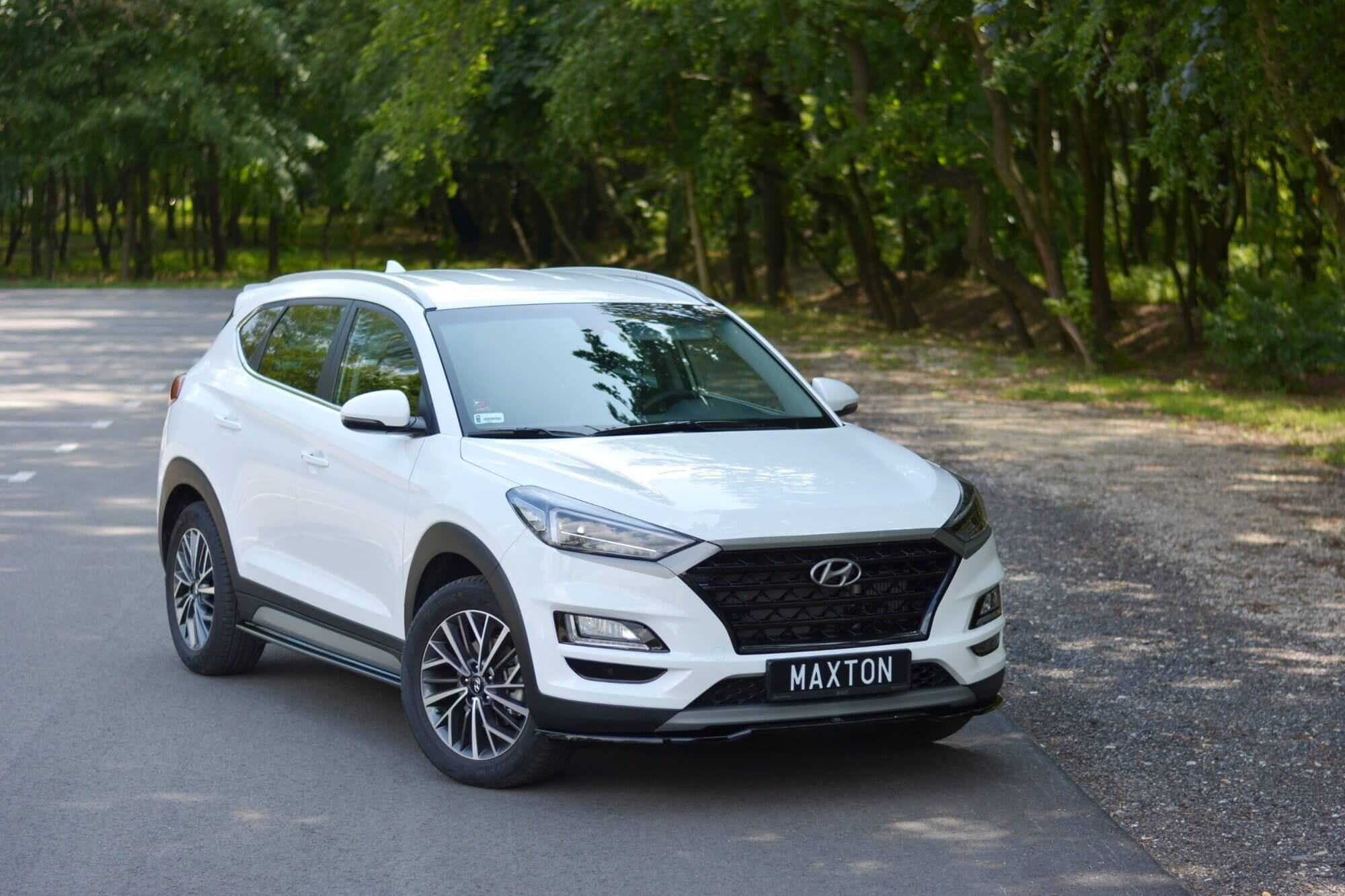 Додатоци  Maxton Design за прагови на Hyundai Tucson по 2018 година, црн лак