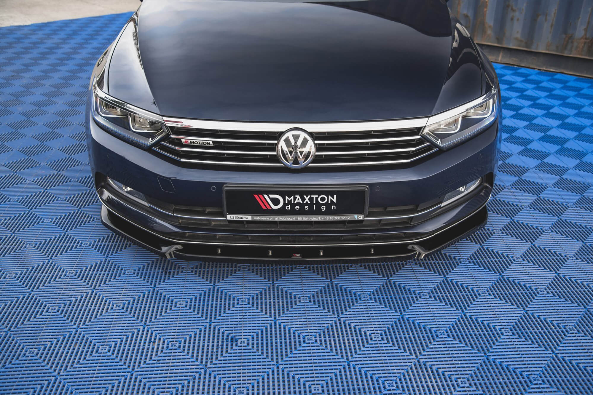 Спојлер  Mаxton Design верзија 2 за стандарден  преден  браник на VW Passat B8 по 2014 година, боја карбон