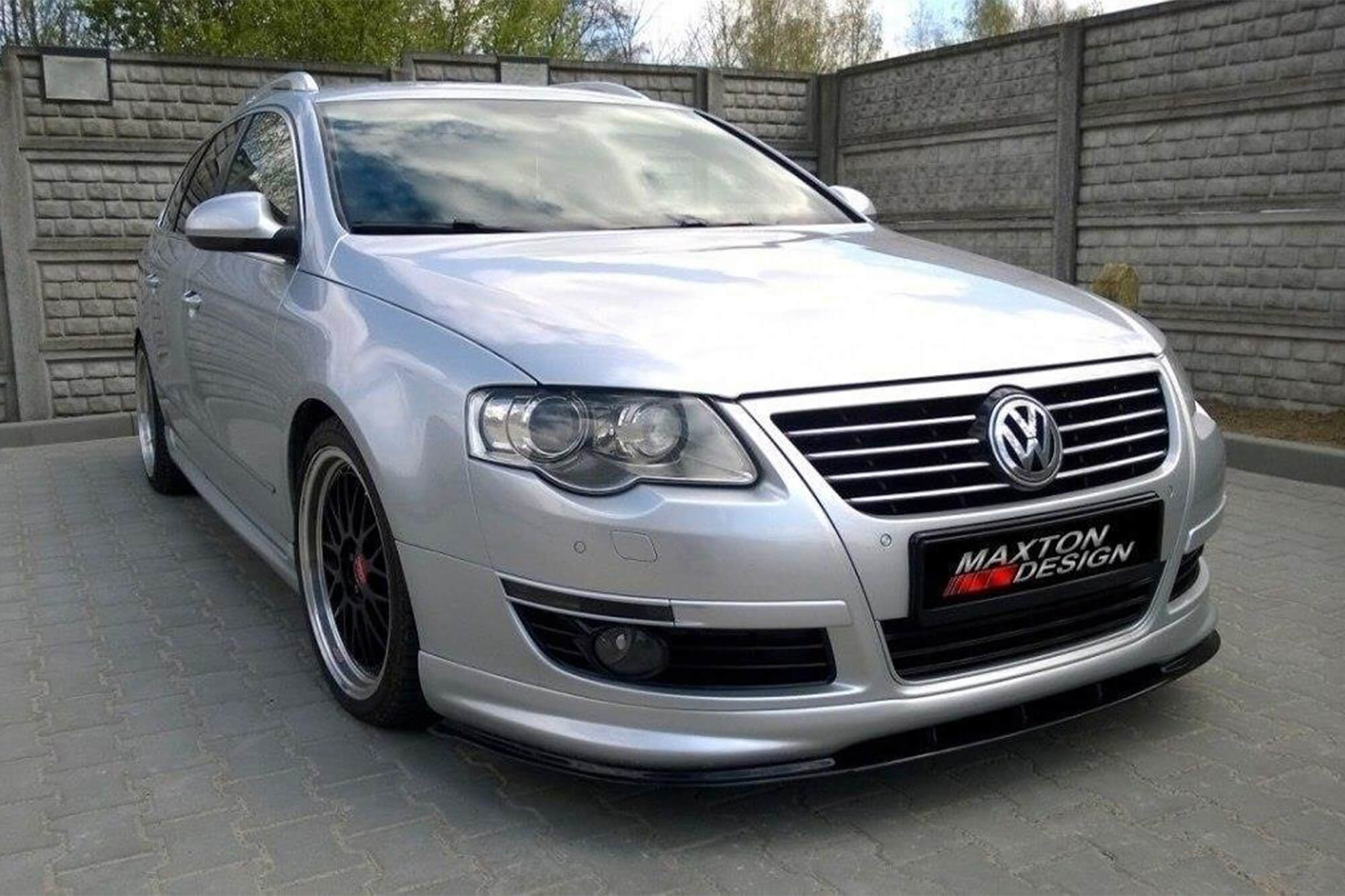 Спојлер  Mаxton Design за преден  R-Line браник на VW Passat B6 2005-2010, црн мат