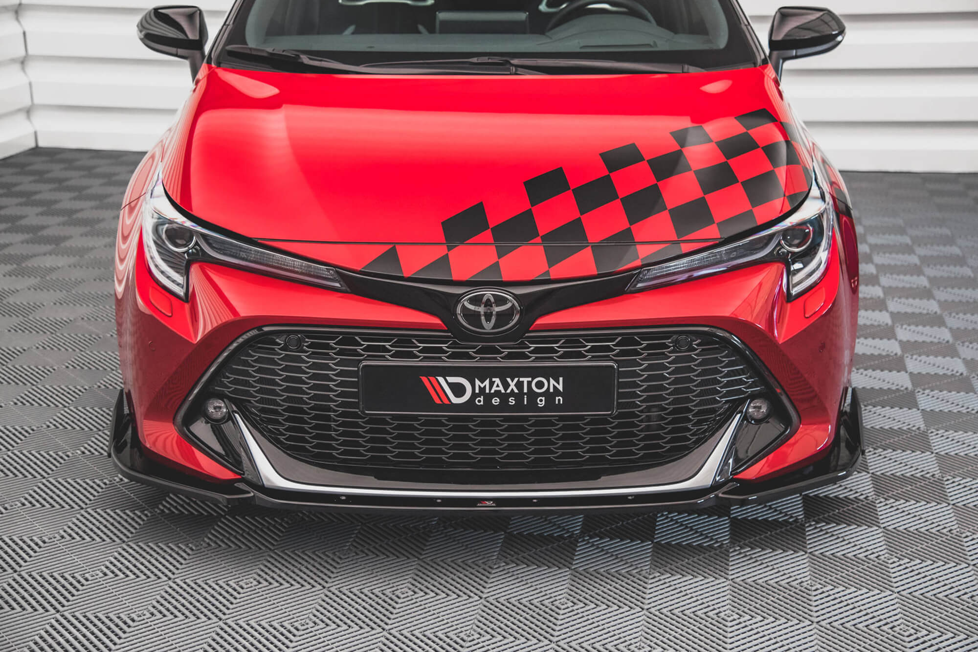 Спојлер  Maxton Design за преден  браник на Toyota Corolla GR хечбек по 2019 година, боја карбон