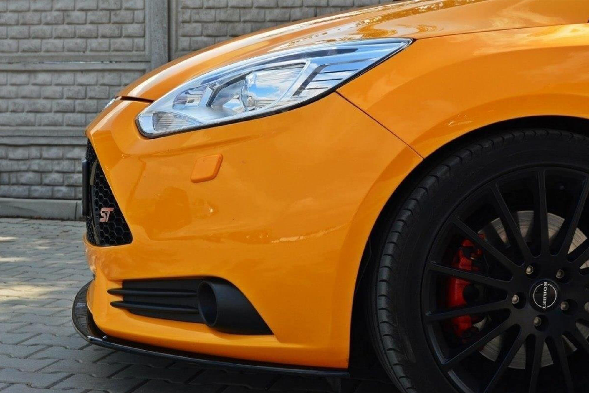 Спојлер  Maxton Design верзија 2 за преден  ST браник на Ford Focus 2012-2014, црн лак