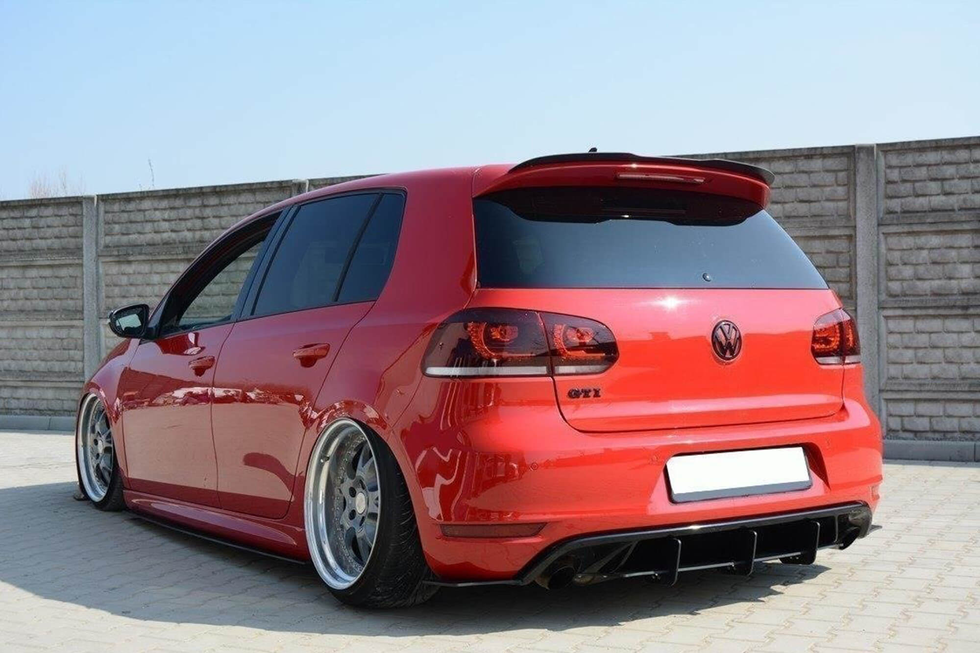 Спојлер  Maxton Design тип GTI за багажник на VW Golf VI 2008-2012, боја карбон