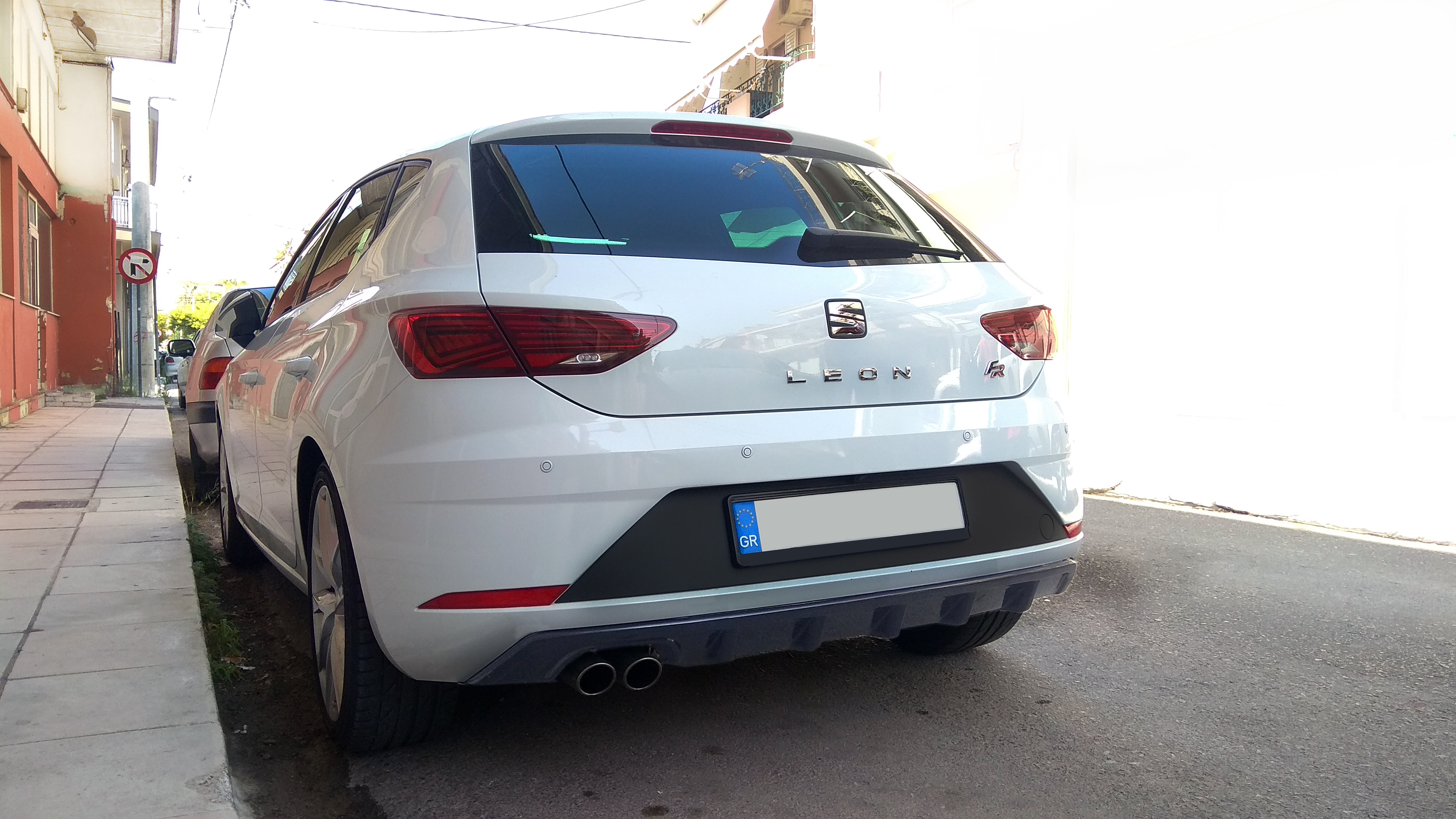 Дифузер  Motordrome Design за заден браник Seat Leon FR Mk3 5 врати 2012-2018