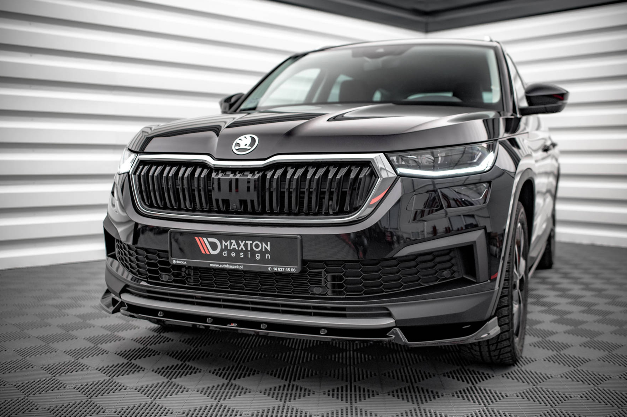 Спојлер  Maxton Design верзија 1 за преден  стандарден  браник на Skoda Kadiaq по 2019 година, боја карбон