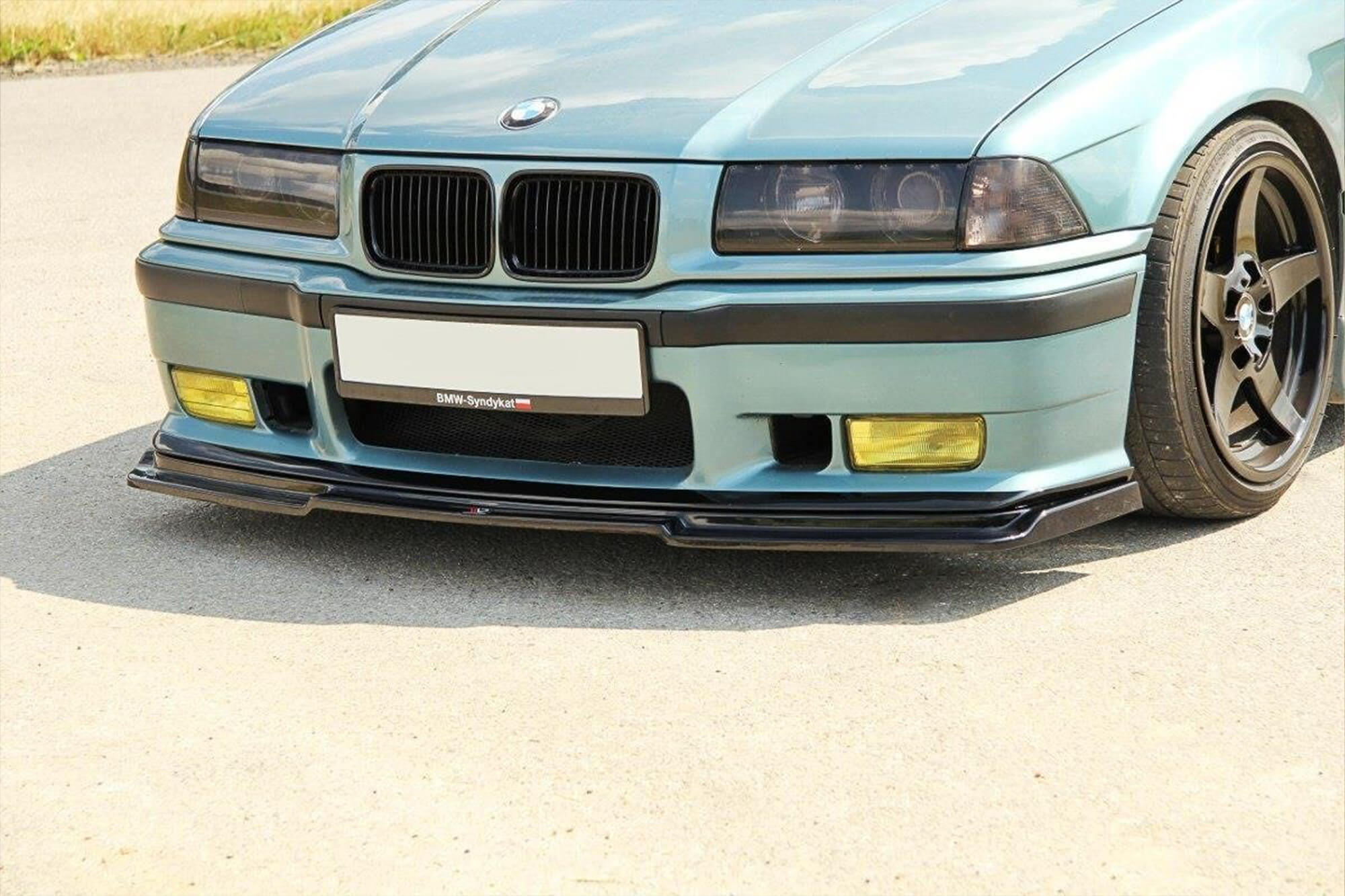 Спојлер  Maxton Design верзија 1 за преден  M3 браник на BMW серија 3 E36 1992-1999, црн лак