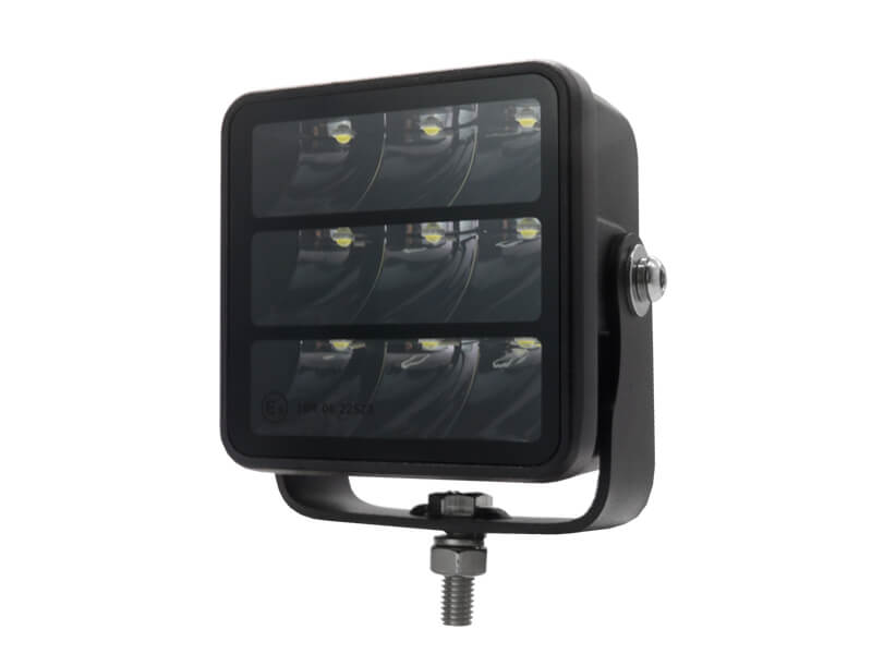 LED бар M-tech Black Series Driving Light со 9 диода 10-32V DC, 45W, 5700K, 3780lm, 85x62x96mm, 1 број