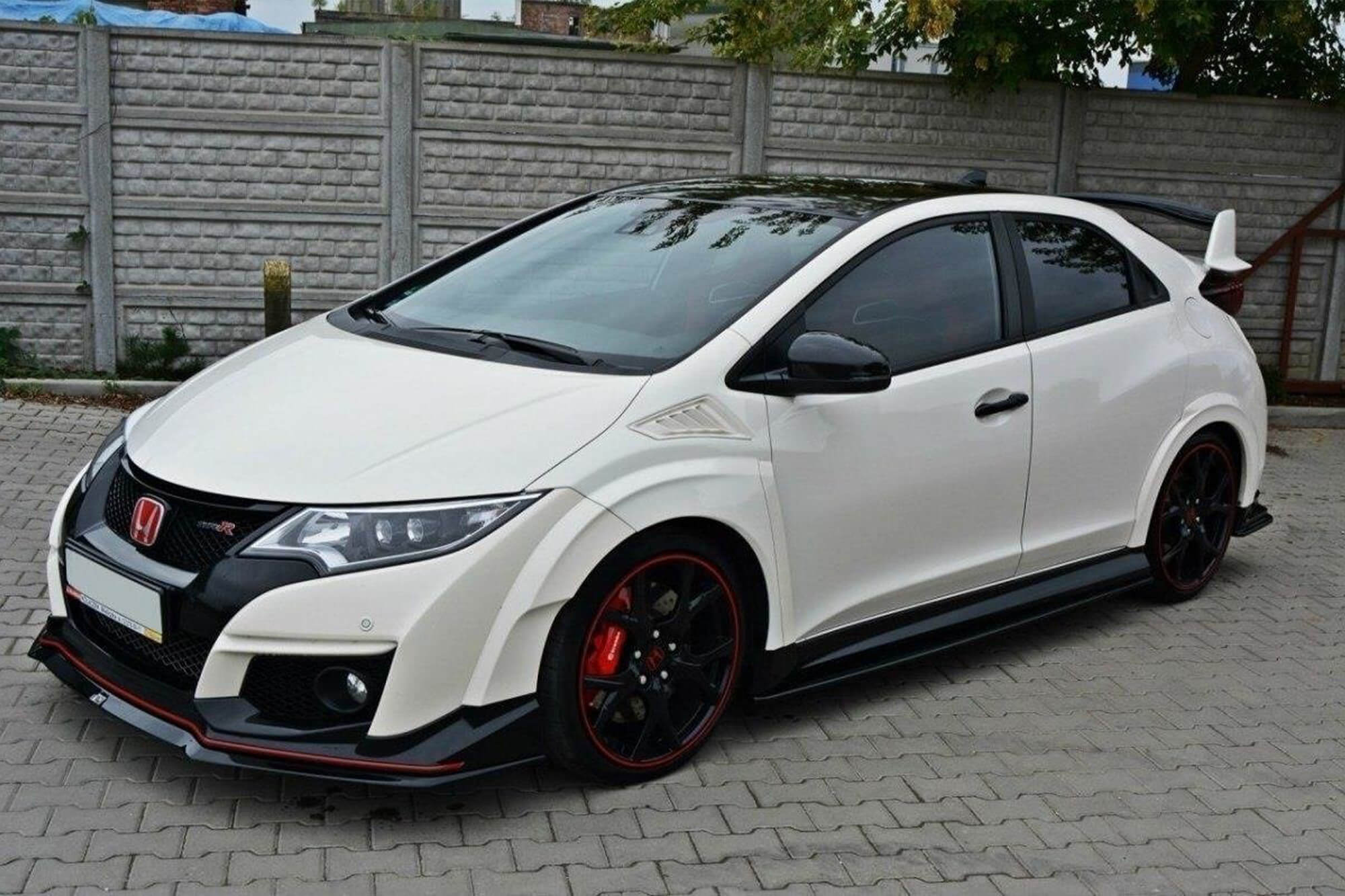 Спојлер  Maxton Design верзија 2 за преден  Type-R браник на Honda Civic по 2015 година, црн лак