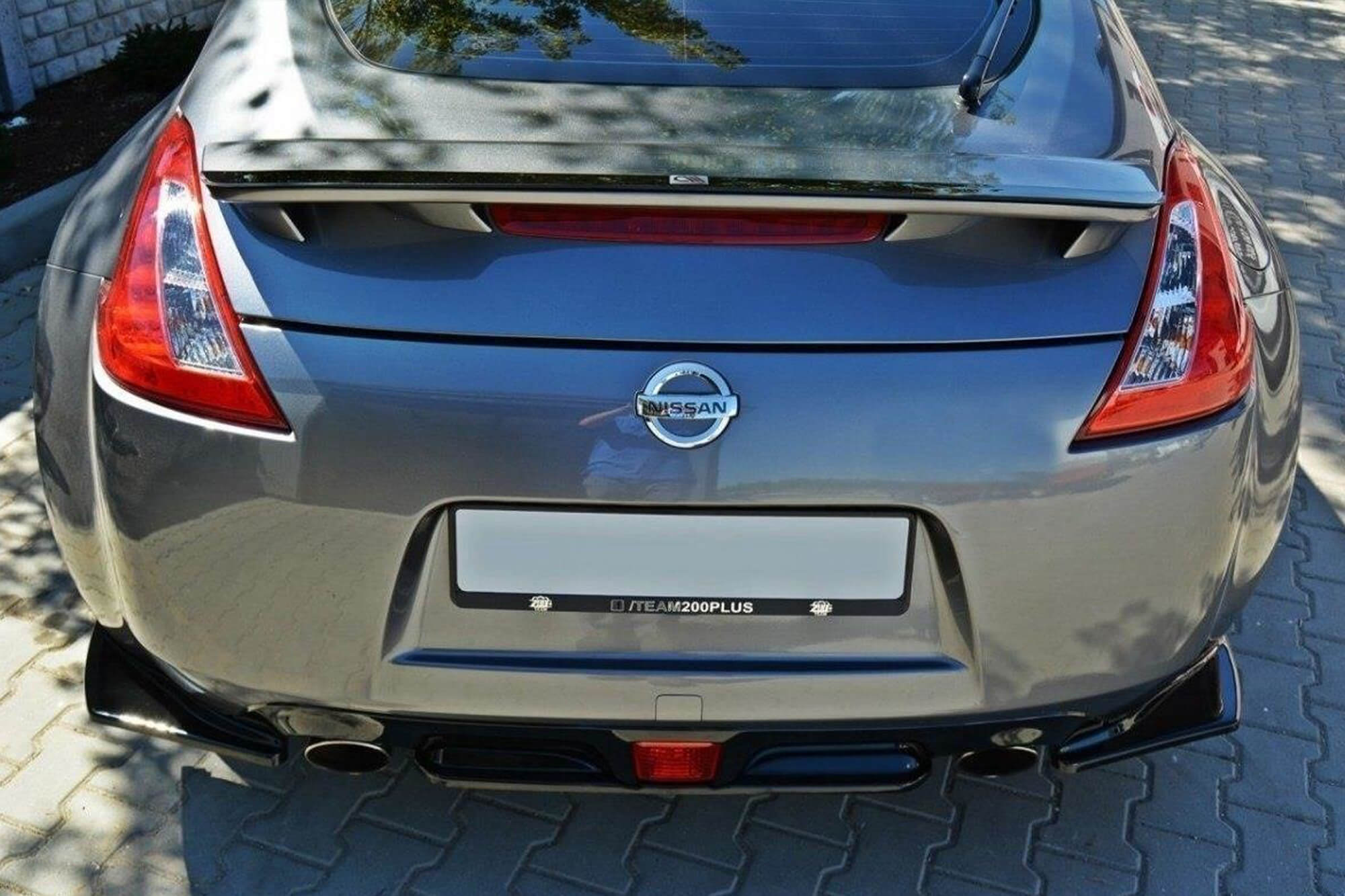 Странични додатоци  Maxton Design за заден браник на Nissan 370Z 2009-2012, црн мат