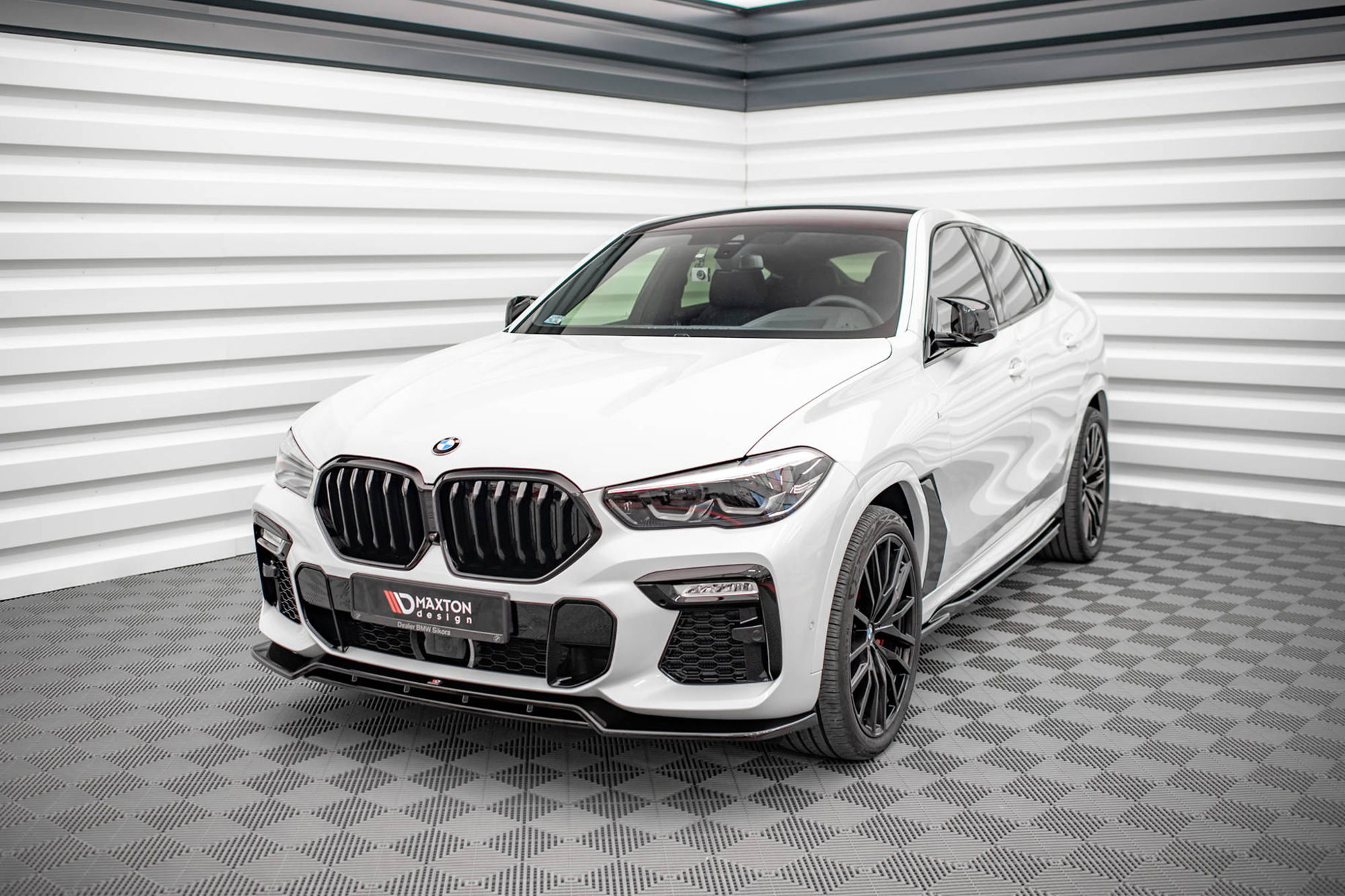 Спојлер  Maxton Design верзија 2 за преден  M браник на BMW X6 G06 по 2019 година, боја карбон