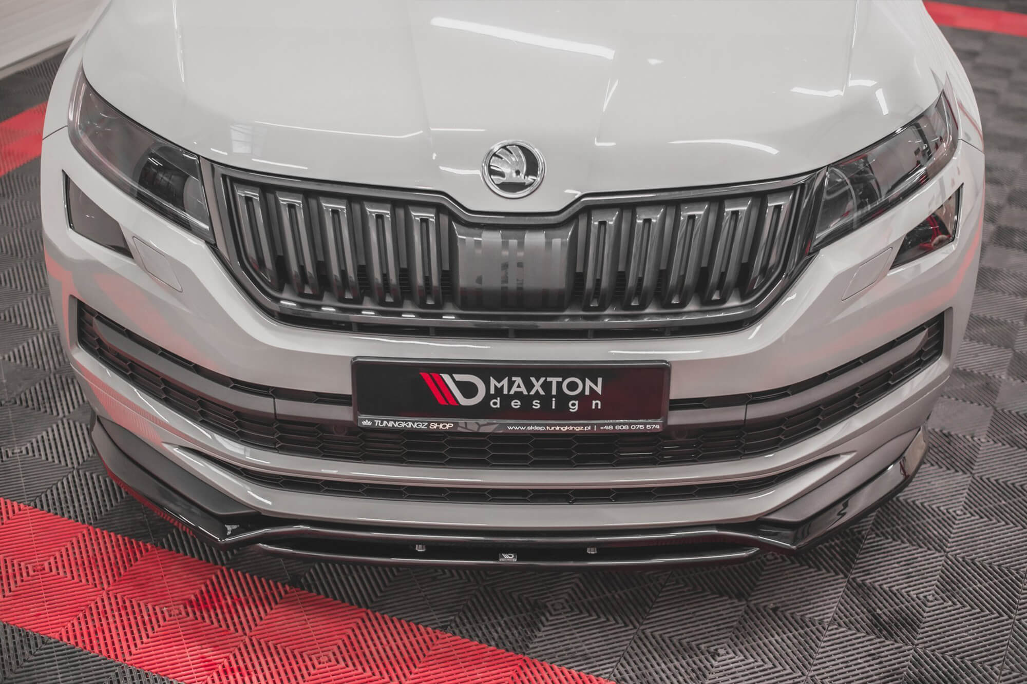 Спојлер  Maxton Design за преден  браник на Skoda Kodiaq Sportline по 2016 година, Kodiaq RS по 2019 година, црн мат