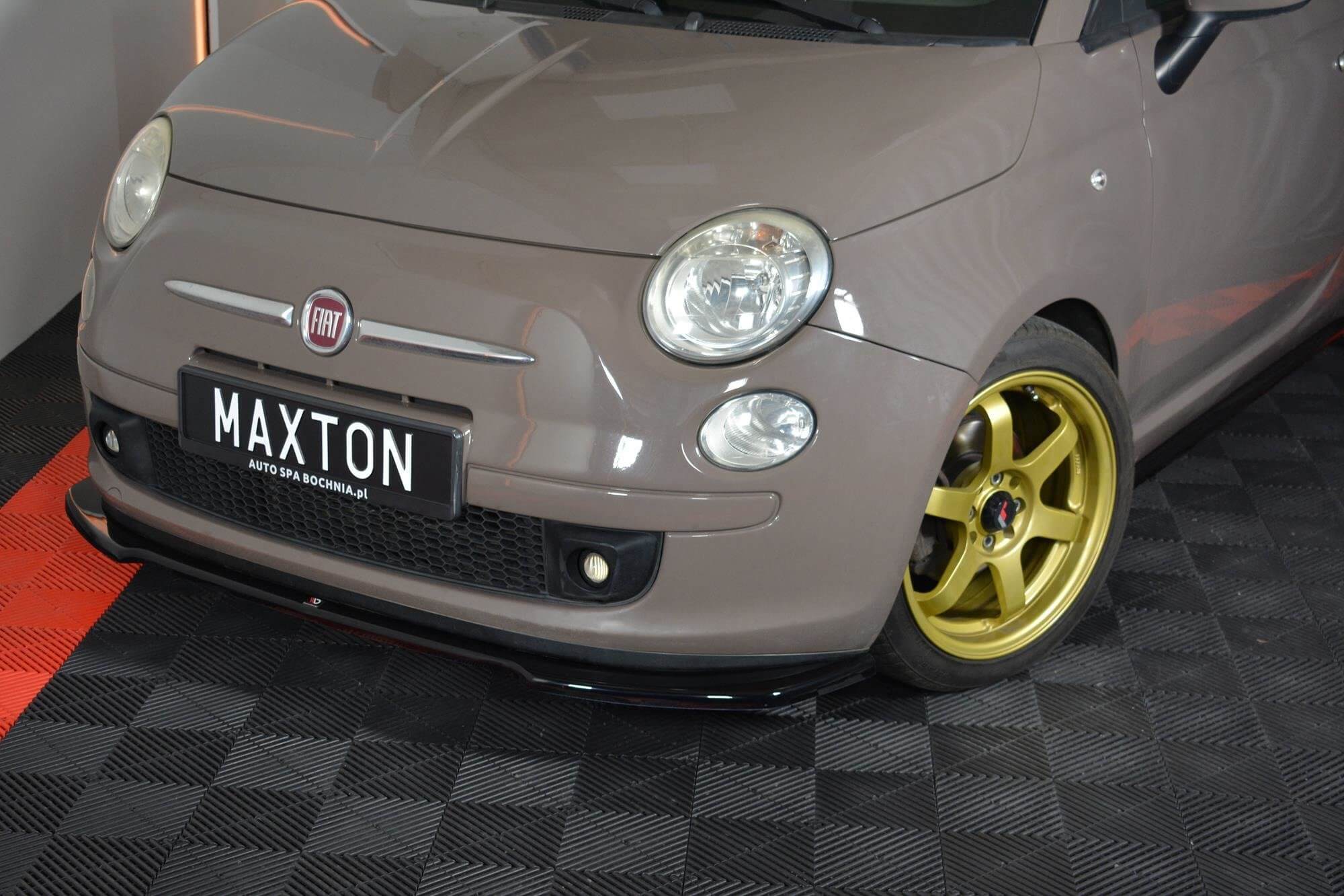 Спојлер  Maxton Design верзија 2 за преден  браник на Fiat 500 хечбек 2007-2015, црн лак