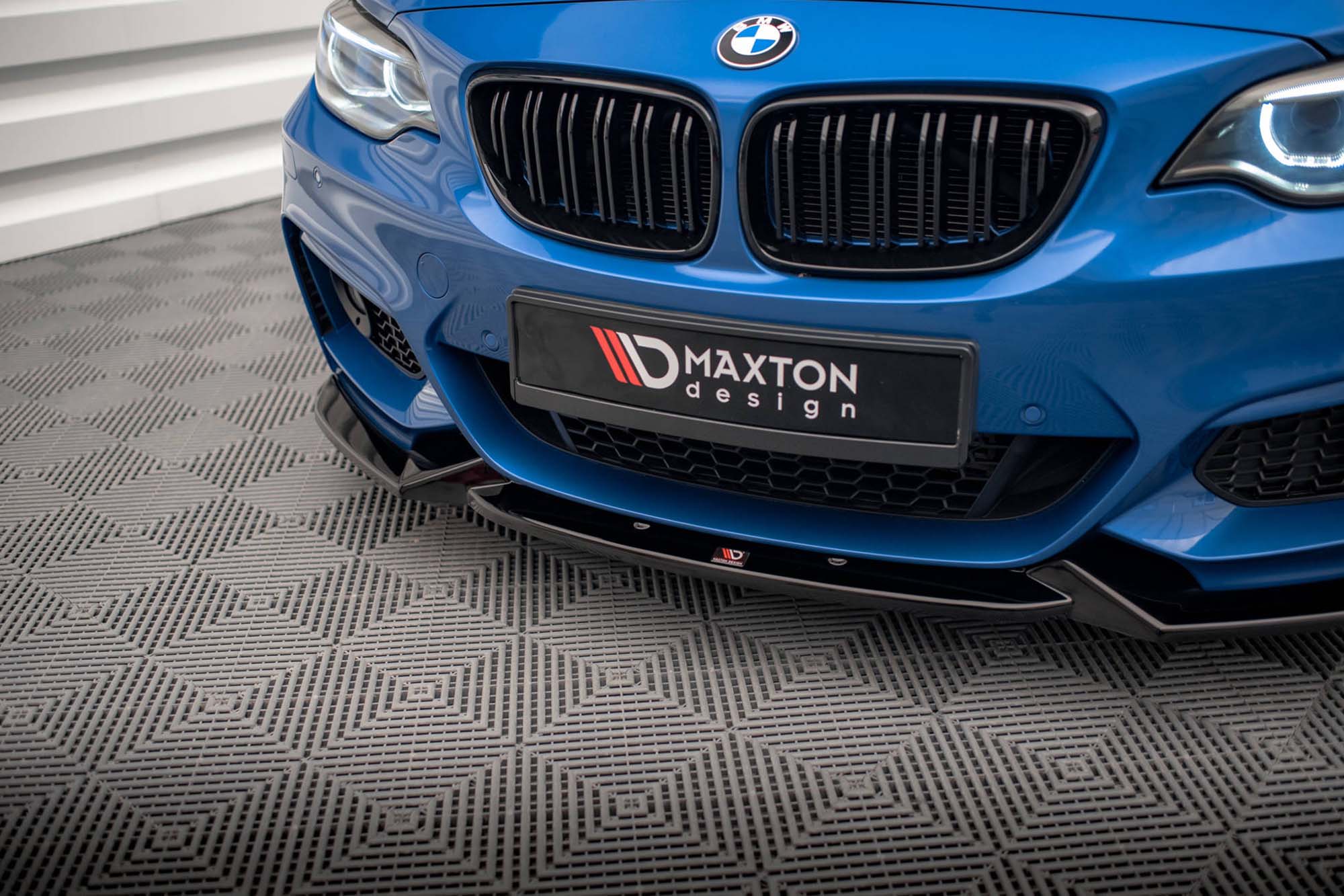 Спојлер  Maxton Design верзија 2 за преден  M браник на BMW серија 2 F22 2013-2019, боја карбон