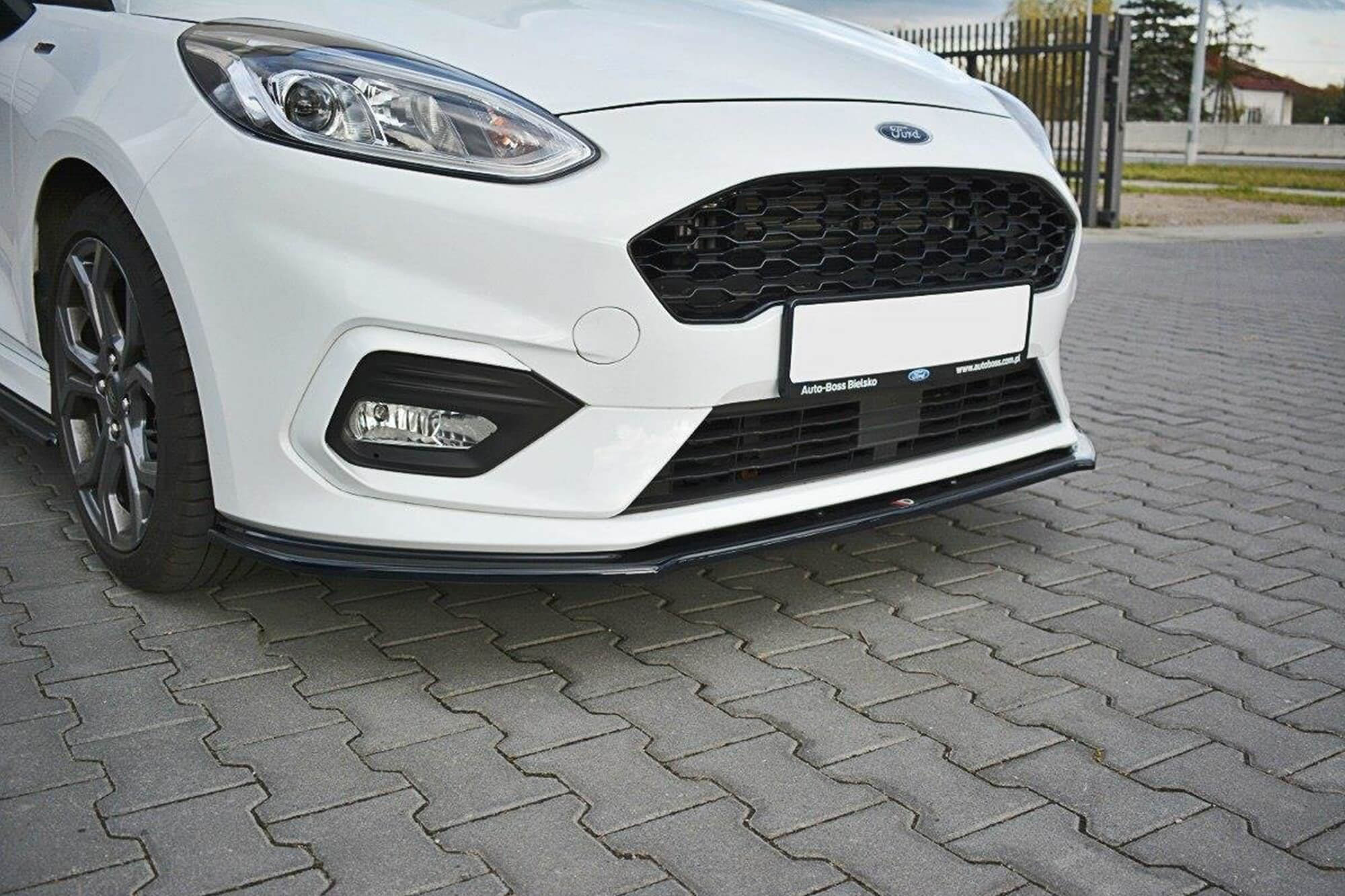 Спојлер  Maxton Design верзија 2 за преден  ST браник на Ford Fiesta по 2017 година, црн лак