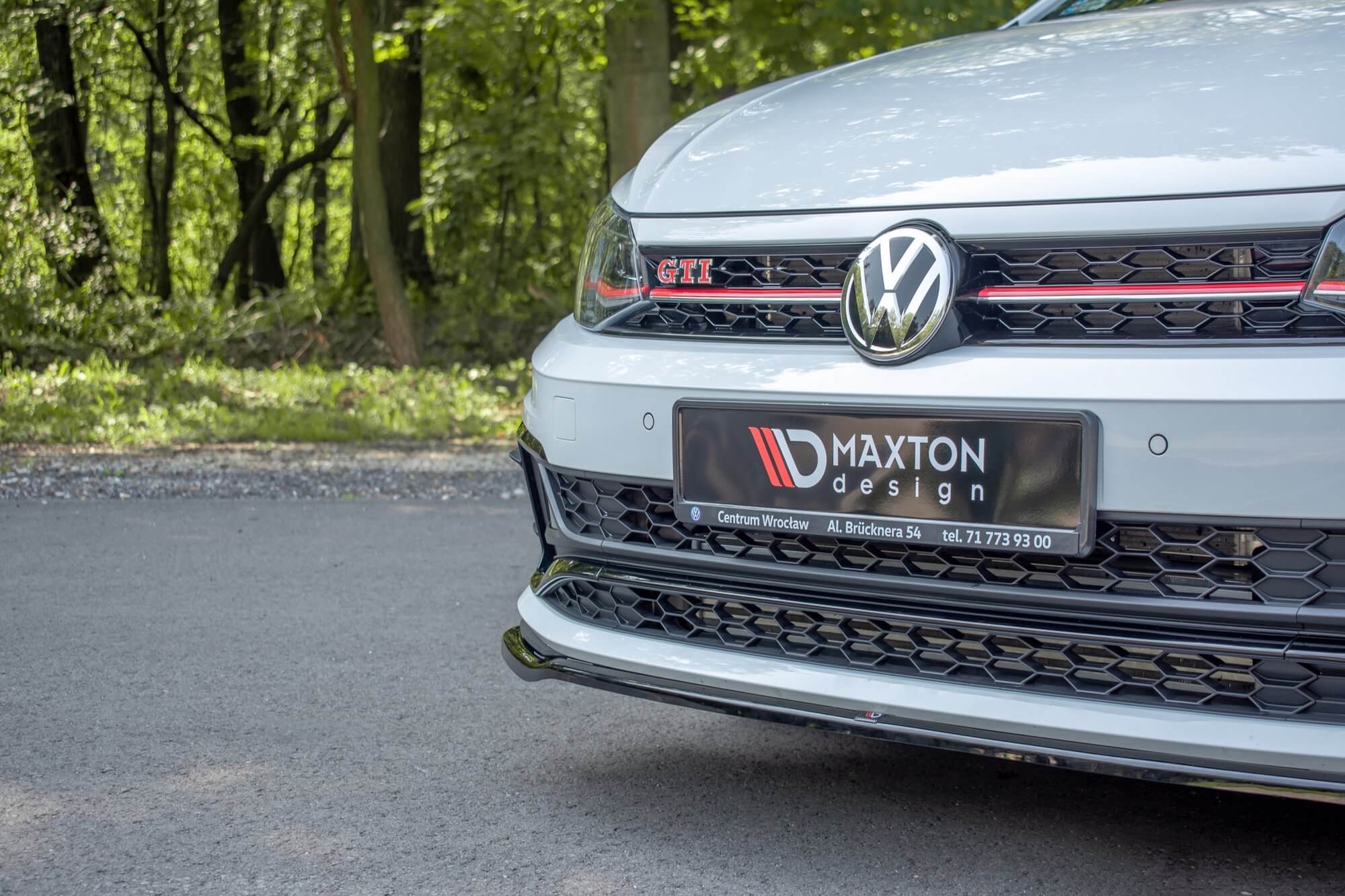 Спојлер  Mаxton Design верзија 2 за преден  GTI браник на VW Polo 6 по 2017 година, боја карбон