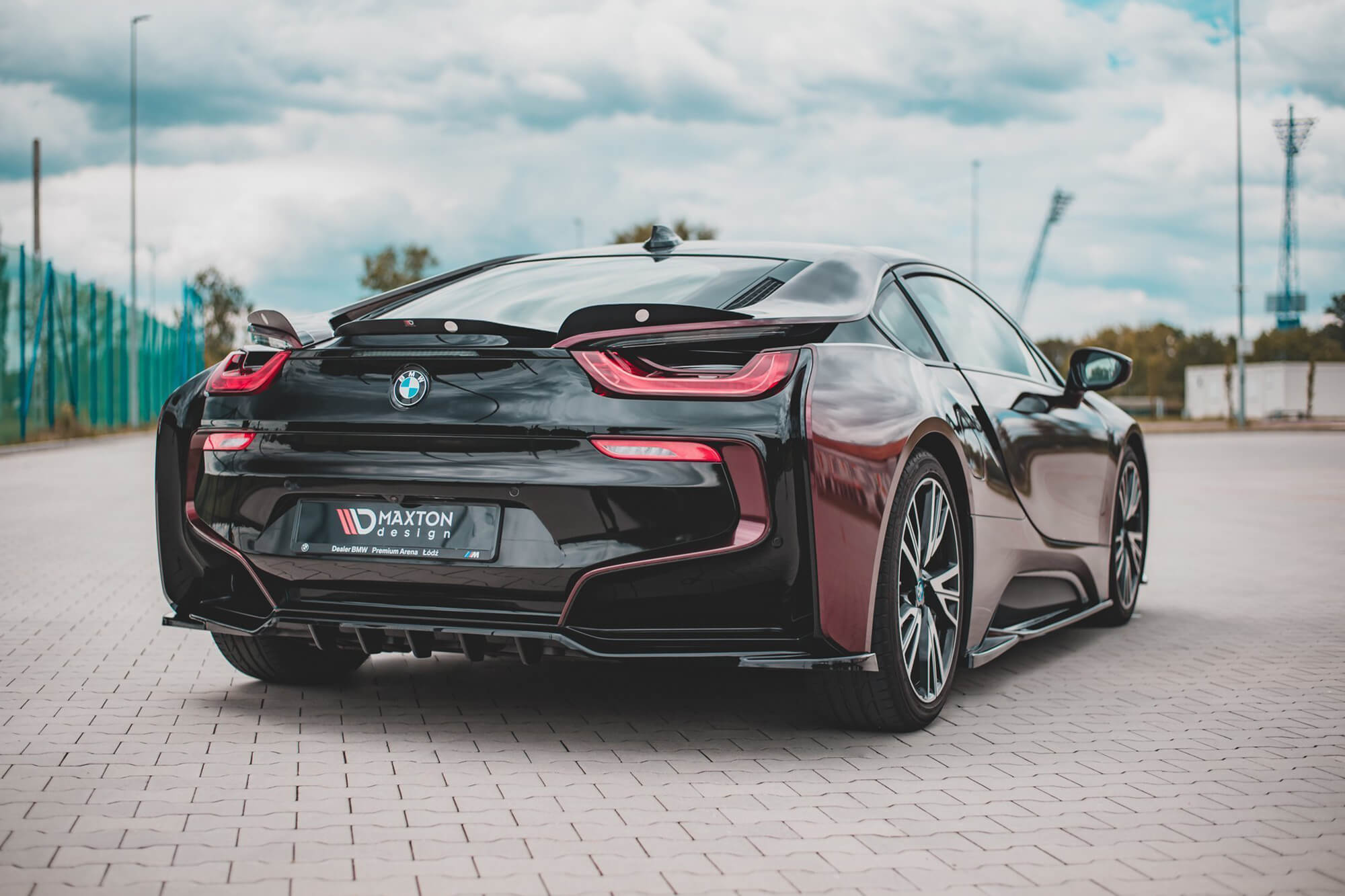 Додаток  Maxton Design со вертикални ребра за Дифузер  на заден браник за BMW I8 2014-2020, црн лак