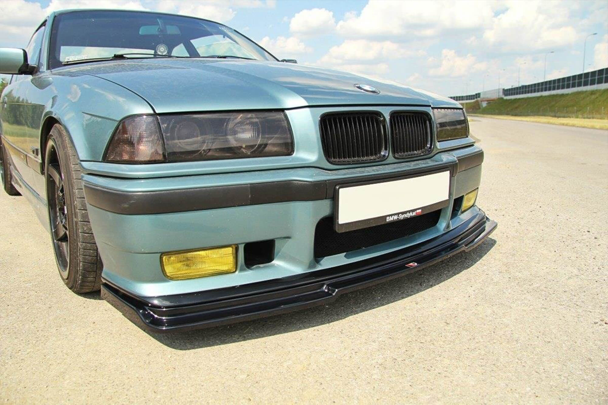 Спојлер  Maxton Design верзија 1 за преден  M3 браник на BMW серија 3 E36 1992-1999, црн мат