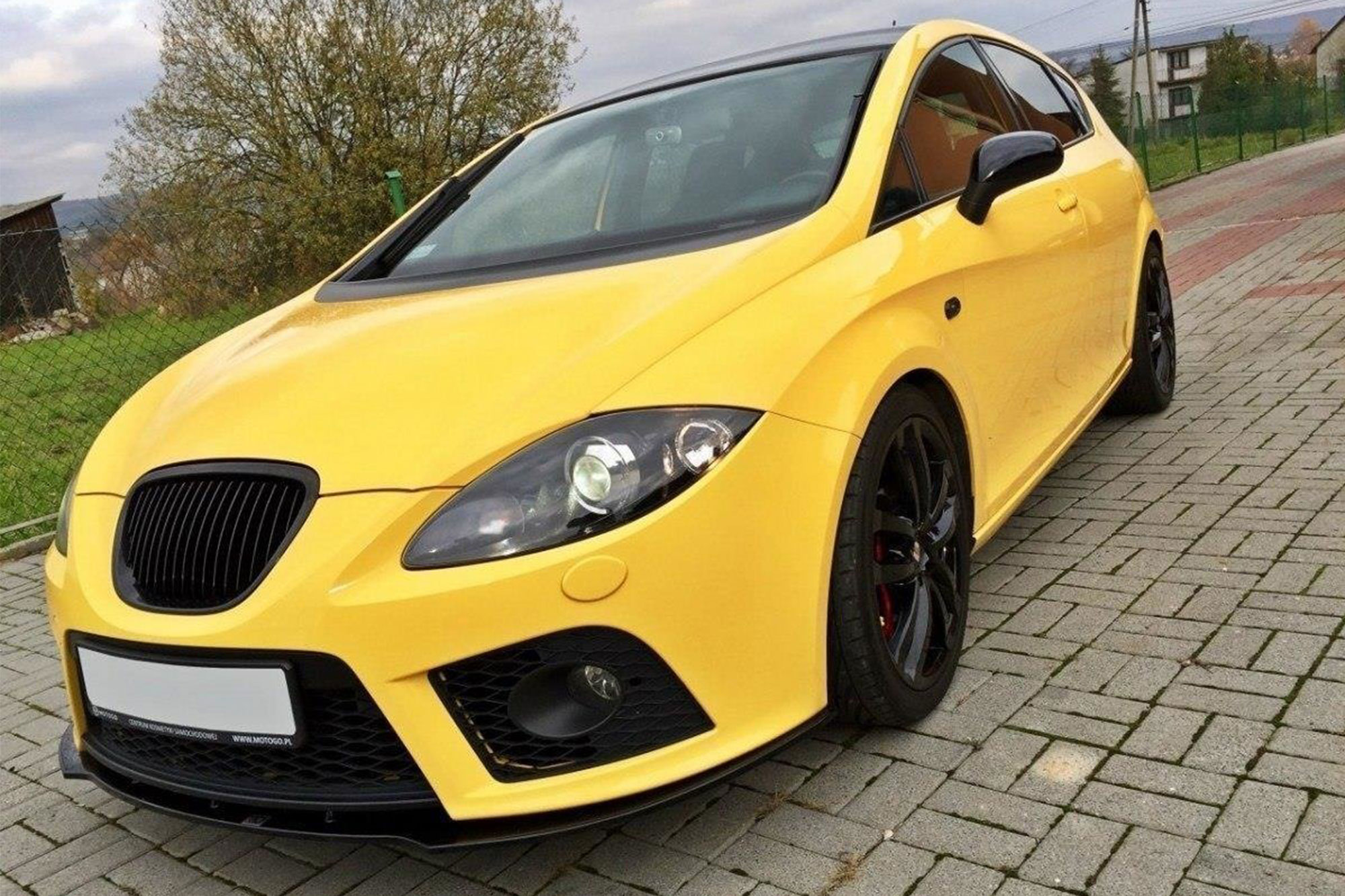 Спојлер Maxton Design за преден тунинг браник за SEAT Leon Mk2 Cupra, FR 2005-2009, боја карбон