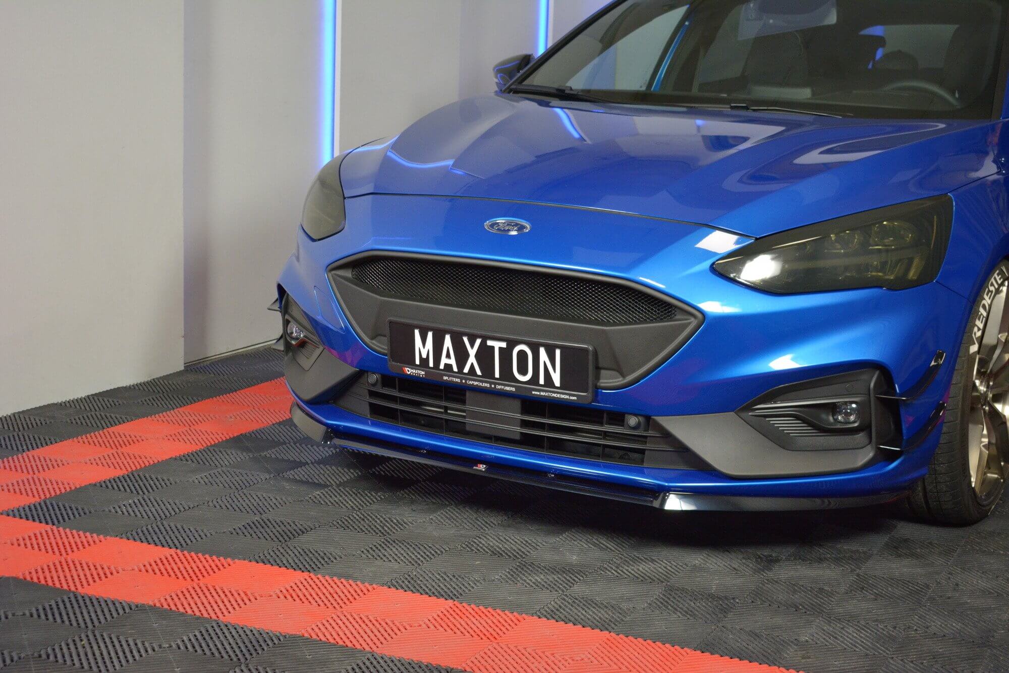 Спојлер  Maxton Design верзија 2 за преден  ST, ST-Line браник на Ford Focus по 2018 година, црн лак