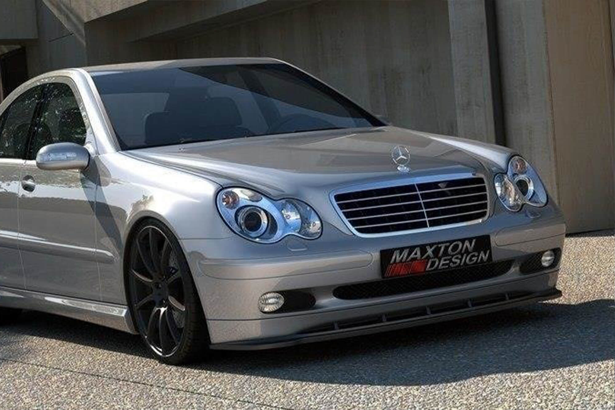 Спојлер  Maxton Design за стандарден  преден  браник на Mercedes C класа W203 2000-2004, црн мат