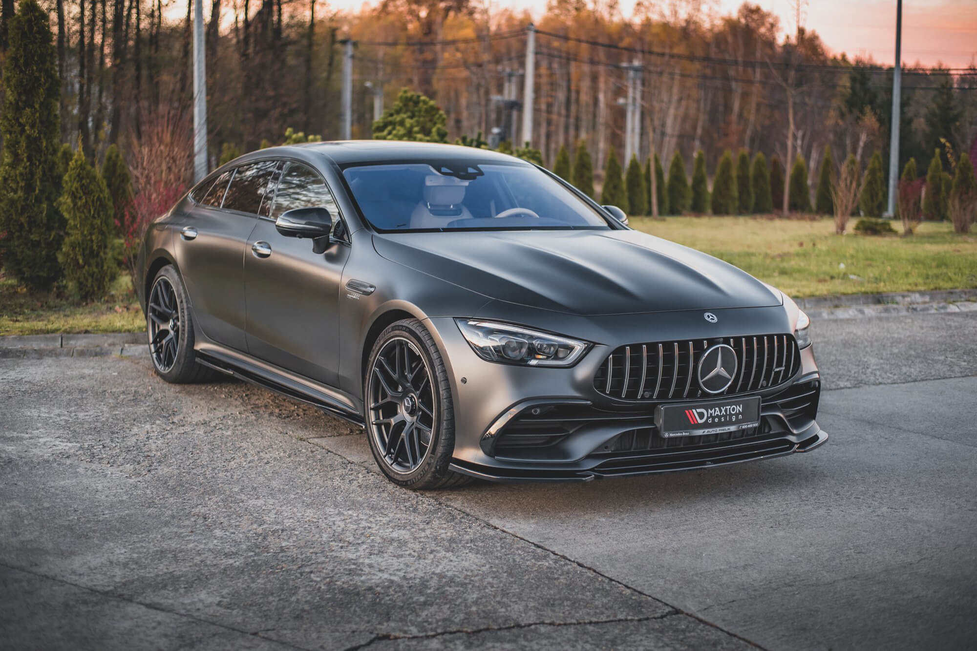 Спојлер  Maxton Design верзија 1 за преден  браник на Mercedes AMG GT 53 купе со 4 врати по 2018 година, црн мат