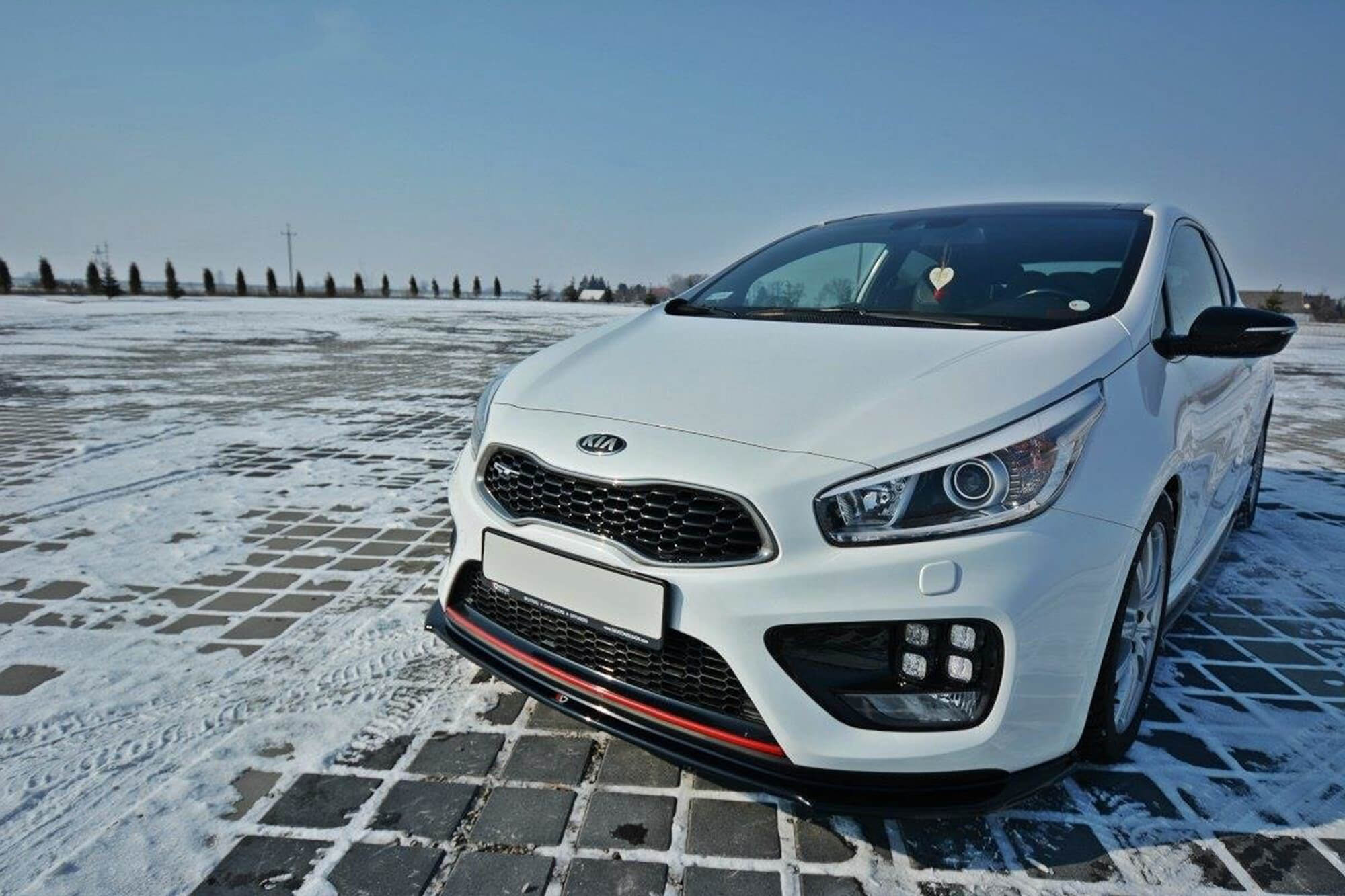 Спојлер  Maxton Design за преден  GT браник на Kia Ceed, Pro Ceed 2013-2018, црн лак