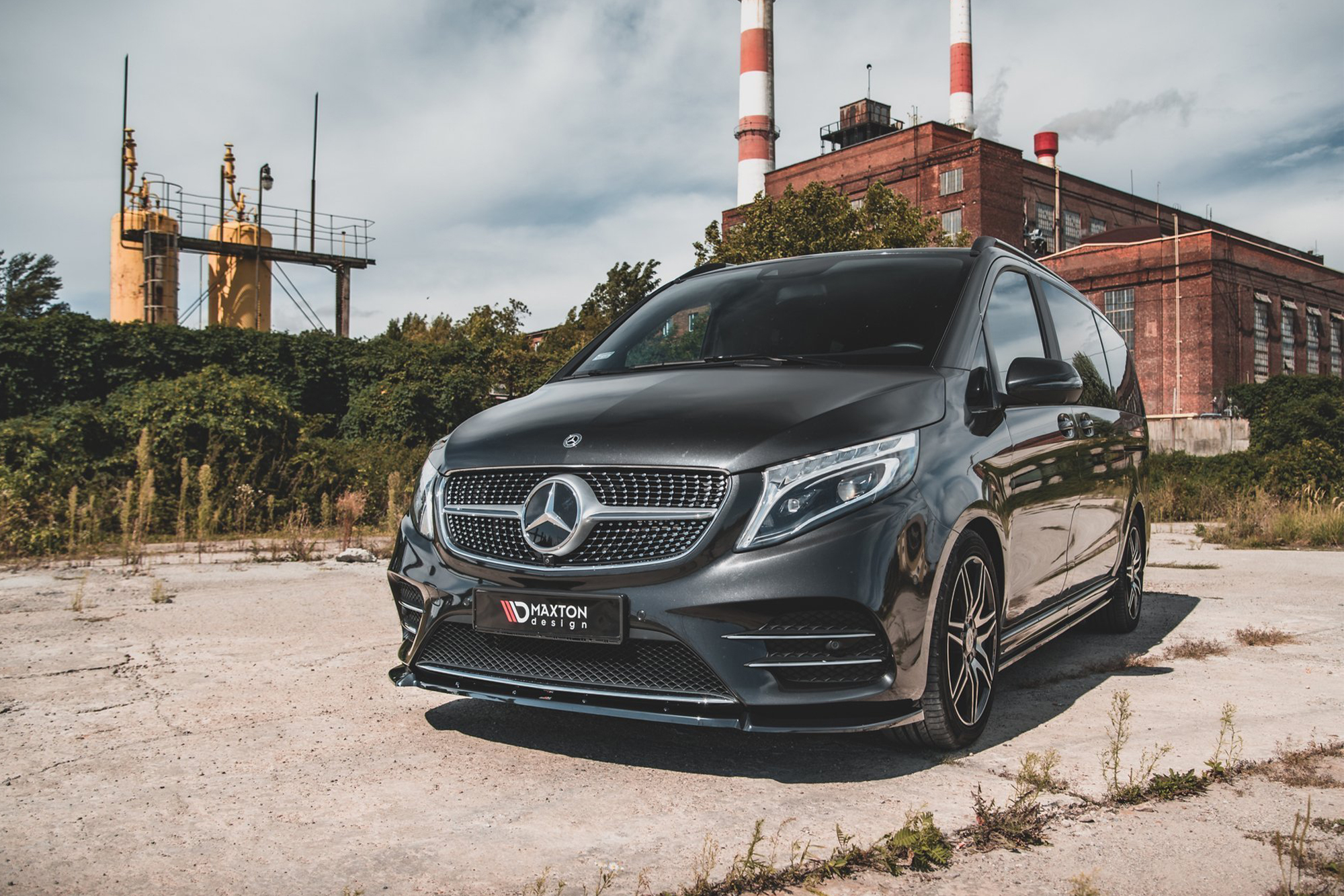 Спојлер  Maxton Design верзија 3 за преден  AMG браник на Mercedes V класа W447 по 2019 година, црн мат