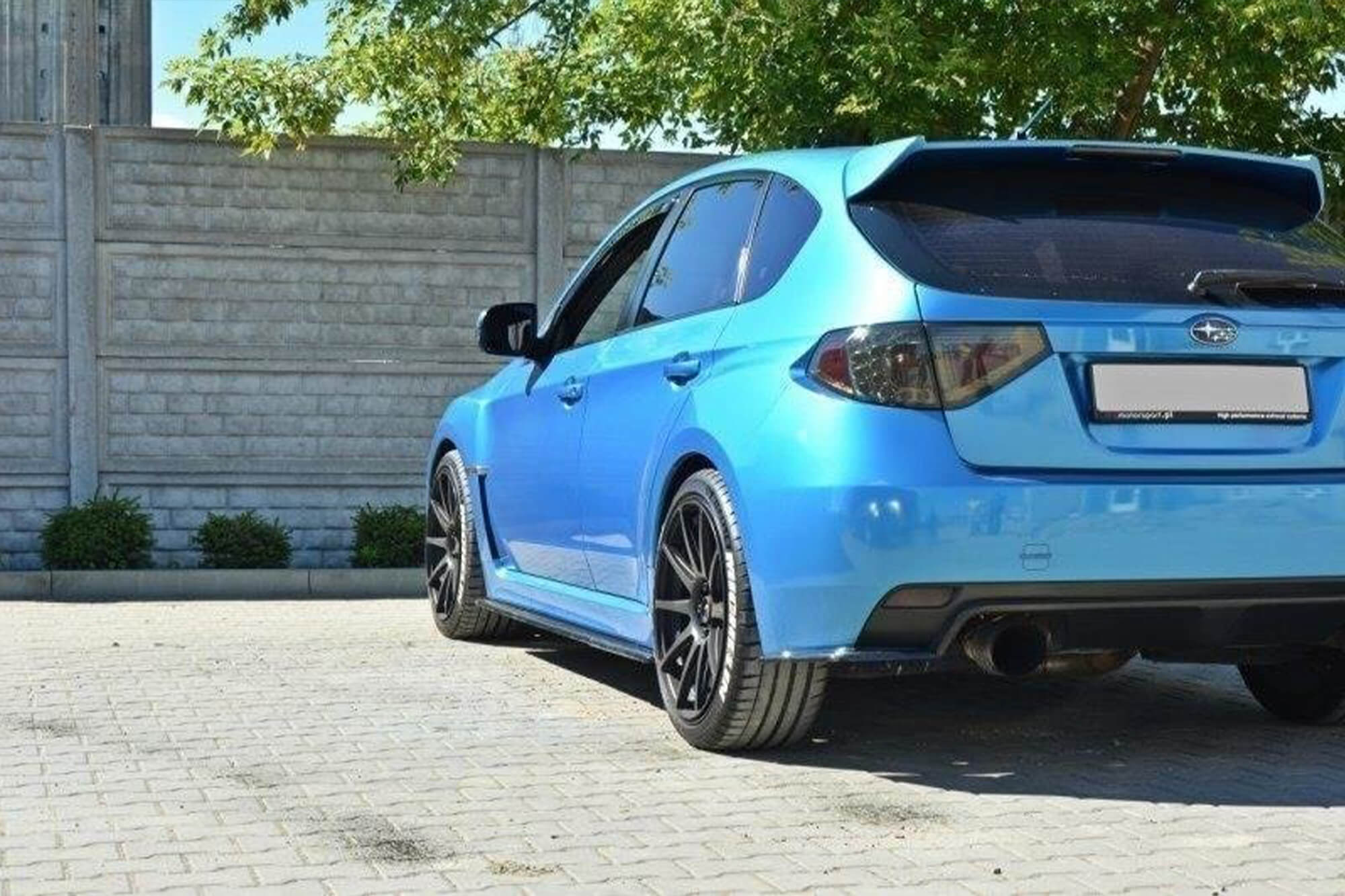 Додатоци  Maxton Design за прагови на Subaru Impreza WRX STI 2009-2011, црн лак