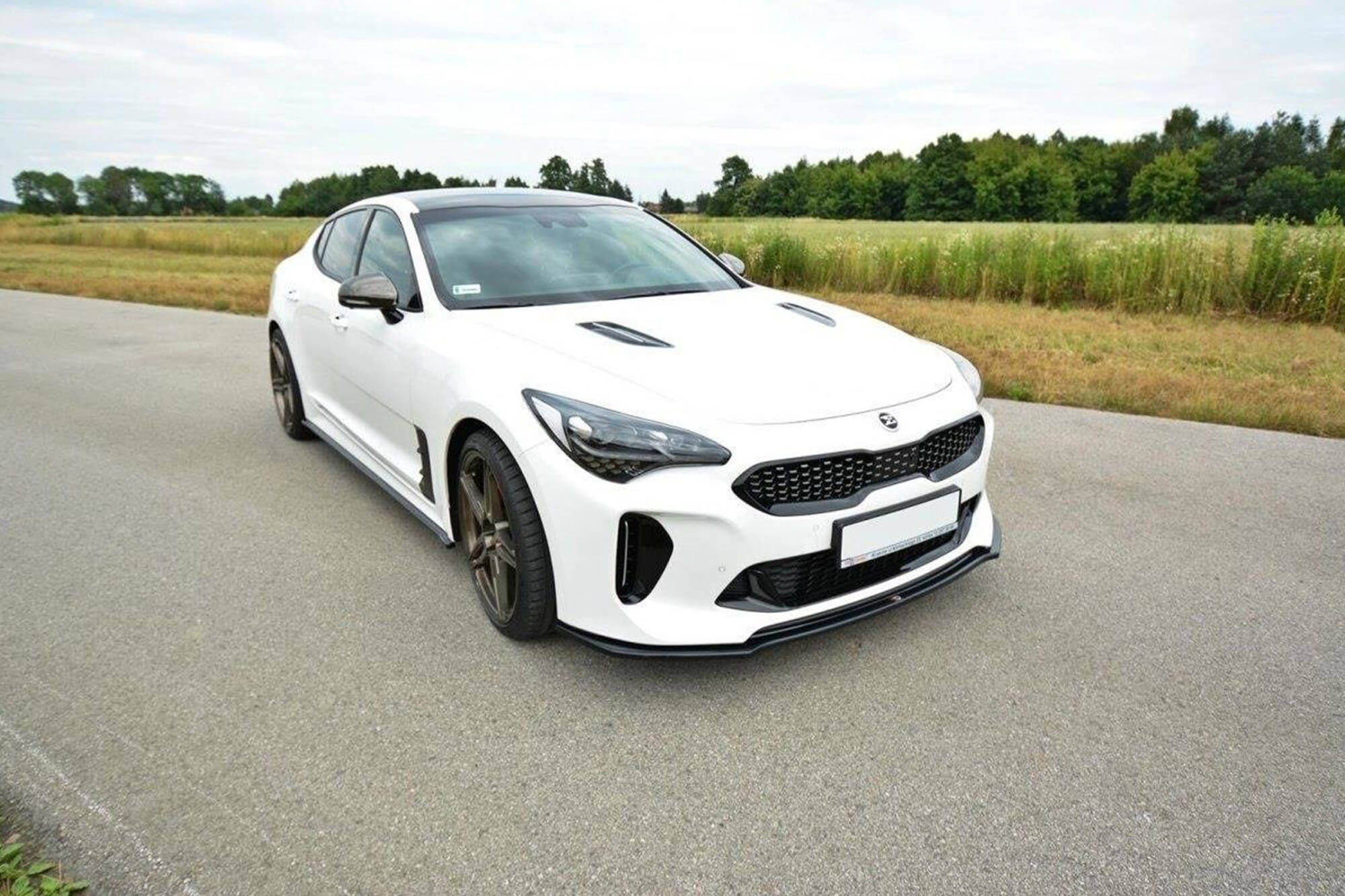 Спојлер  Maxton Design верзија 2 за преден  GT браник на Kia Stinger по 2017 година, црн мат