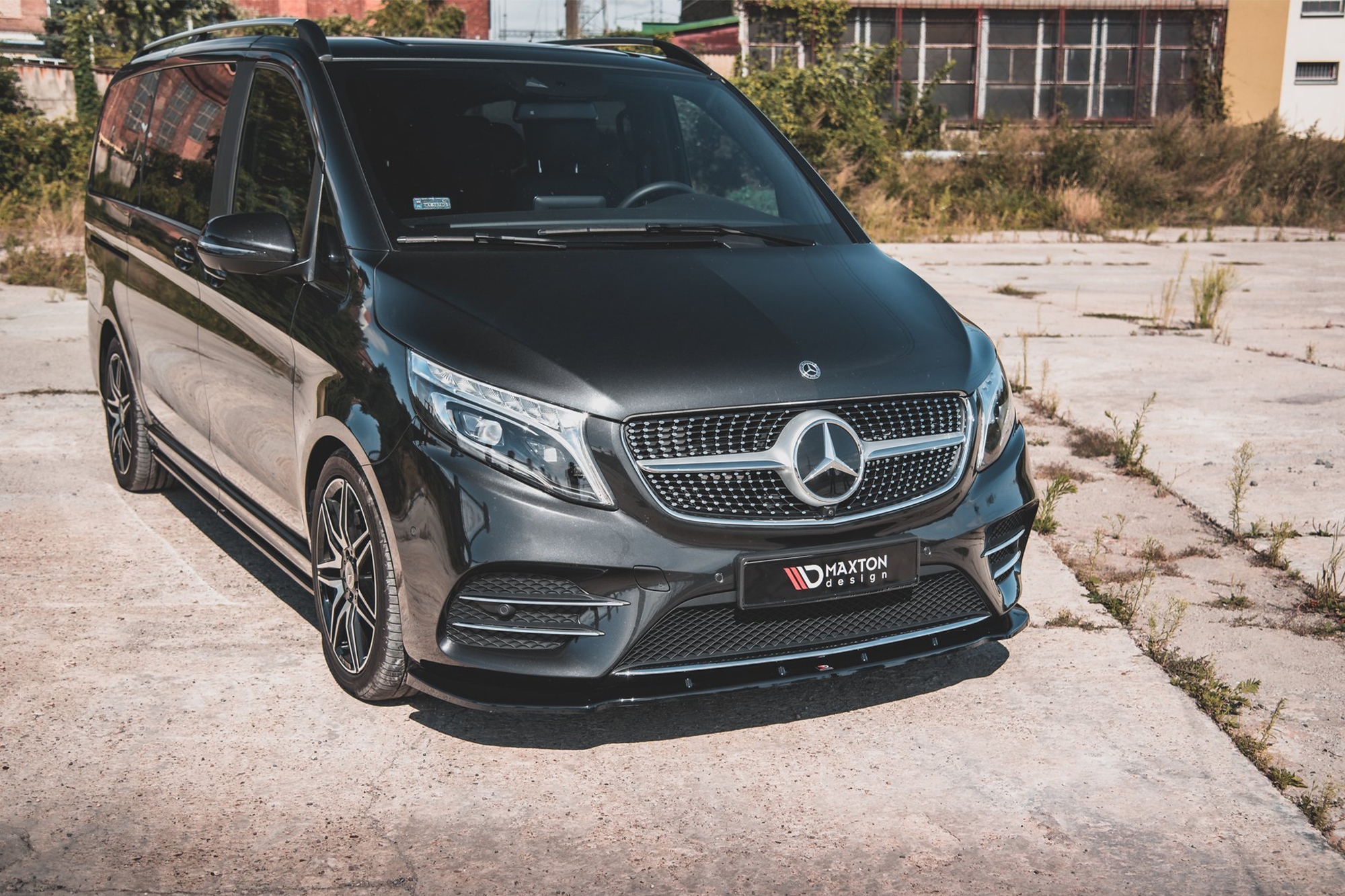 Спојлер  Maxton Design верзија 2 за преден  AMG браник на Mercedes V класа W447 по 2019 година, црн мат