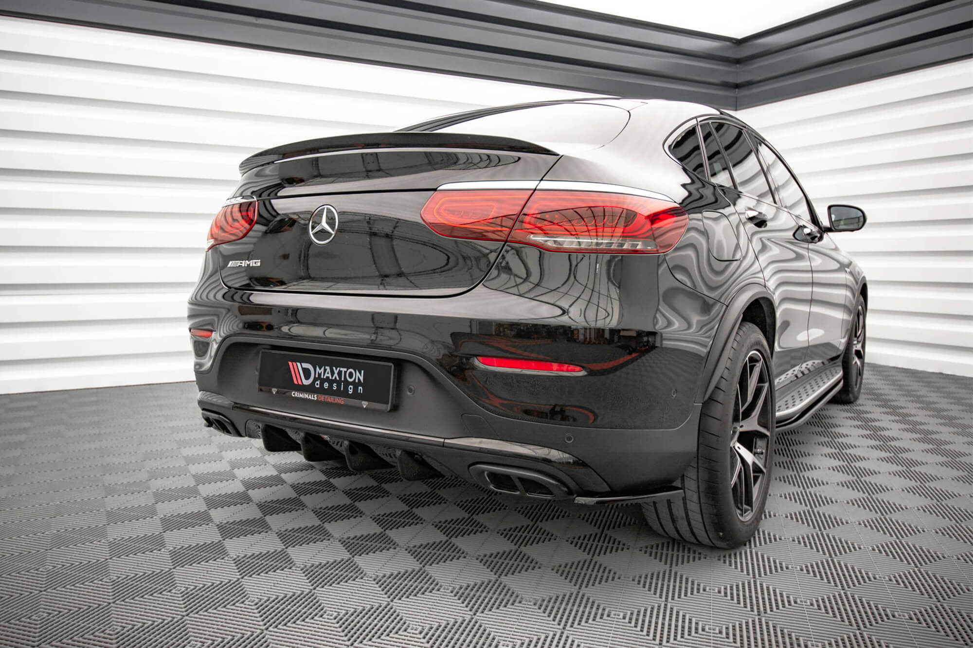 Странични додатоци  Maxton Design за заден браник на Mercedes GLC Coupe C253 AMG Line по 2019 година, боја карбон